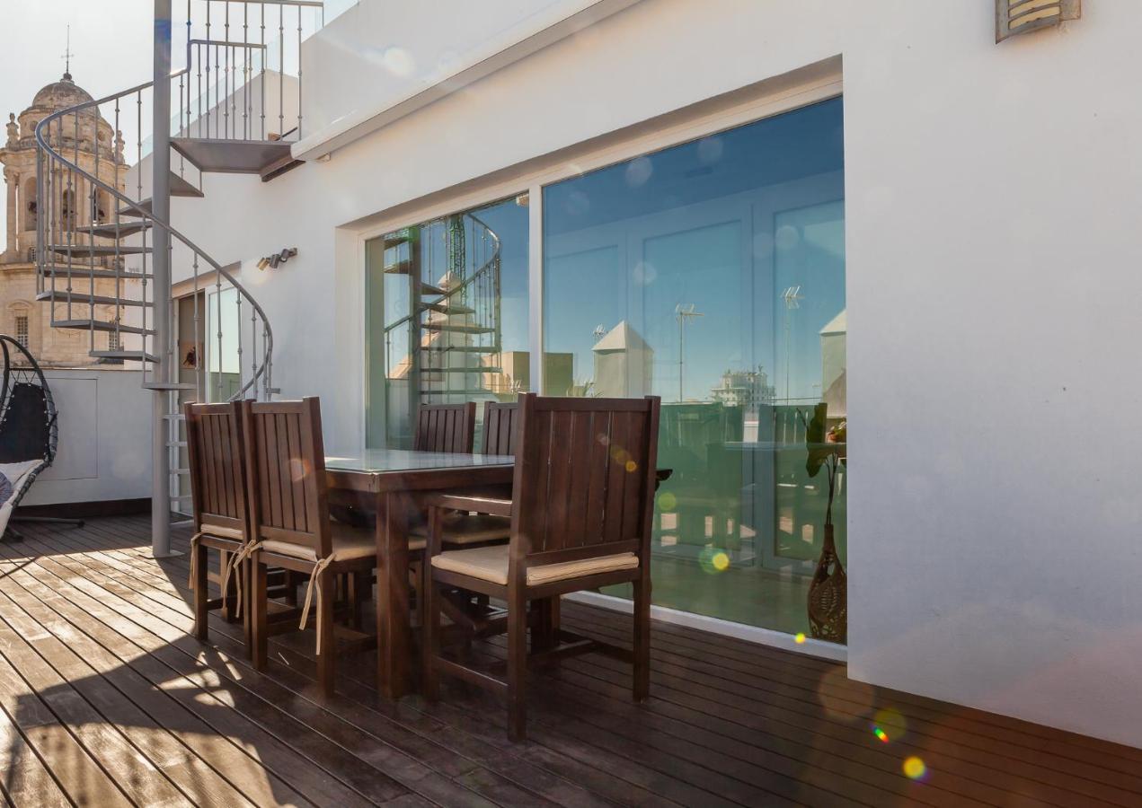 ***** Attic With Impressive Views And Jacuzzi Apartment Кадис Екстериор снимка