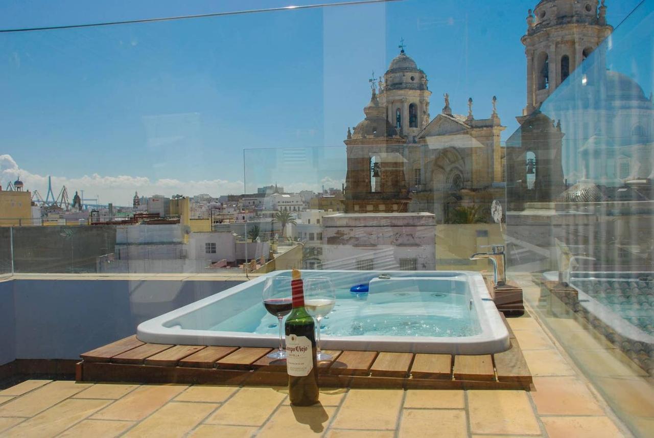 ***** Attic With Impressive Views And Jacuzzi Apartment Кадис Екстериор снимка